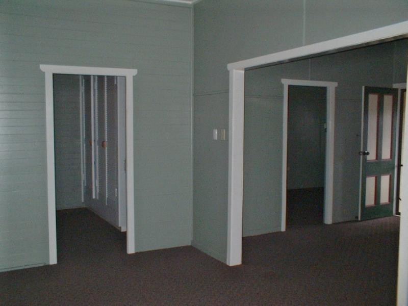 10 Murray Street, Pittsworth QLD 4356