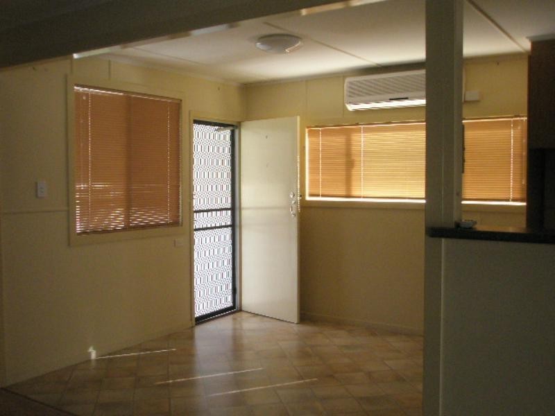 37 MacIntyre Street, Leyburn QLD 4365