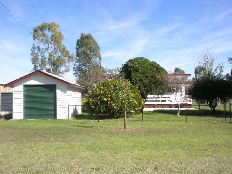 37 MacIntyre Street, Leyburn QLD 4365