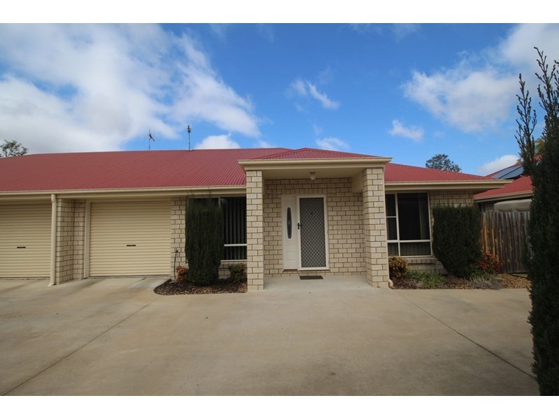2/19 Briggs Street, Pittsworth QLD 4356