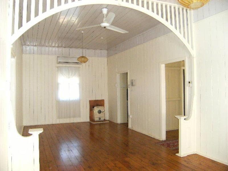 24 Yandilla Street, Pittsworth QLD 4356