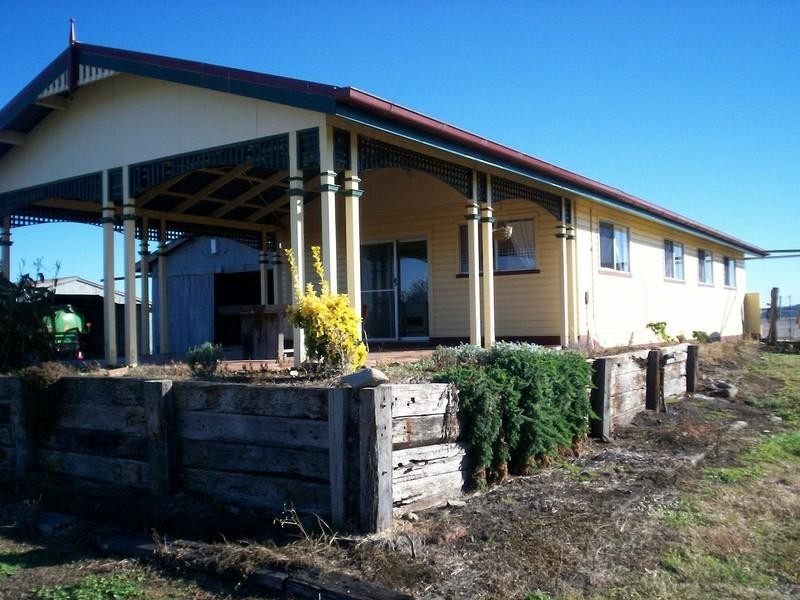 2 Murlaggan Road, Pittsworth QLD 4356
