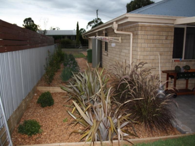 10 Frizzell, Southbrook QLD 4363