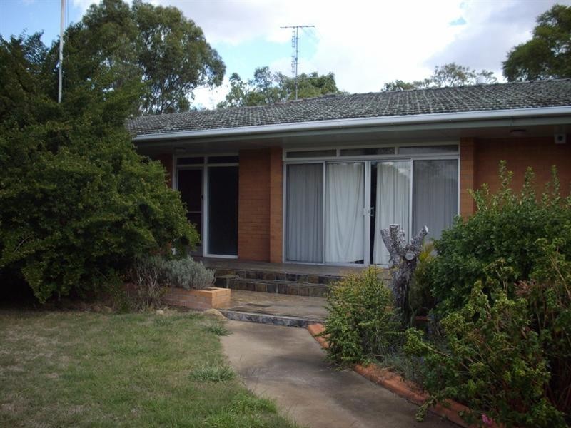 7 Holmes Street, Pittsworth QLD 4356