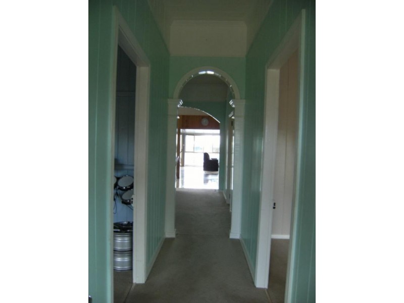 87 Hume Street, Pittsworth QLD 4356