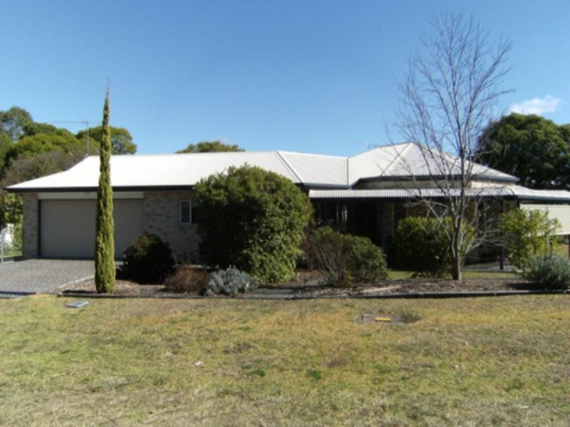 2 Lillian, Pittsworth QLD 4356
