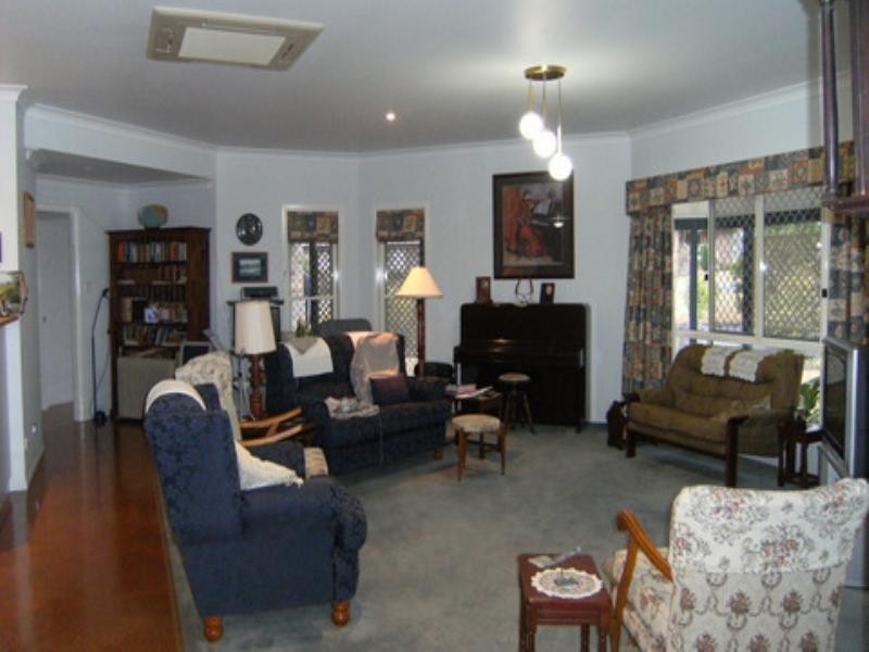 2 Lillian, Pittsworth QLD 4356