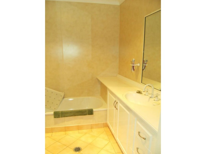 2 Lillian, Pittsworth QLD 4356