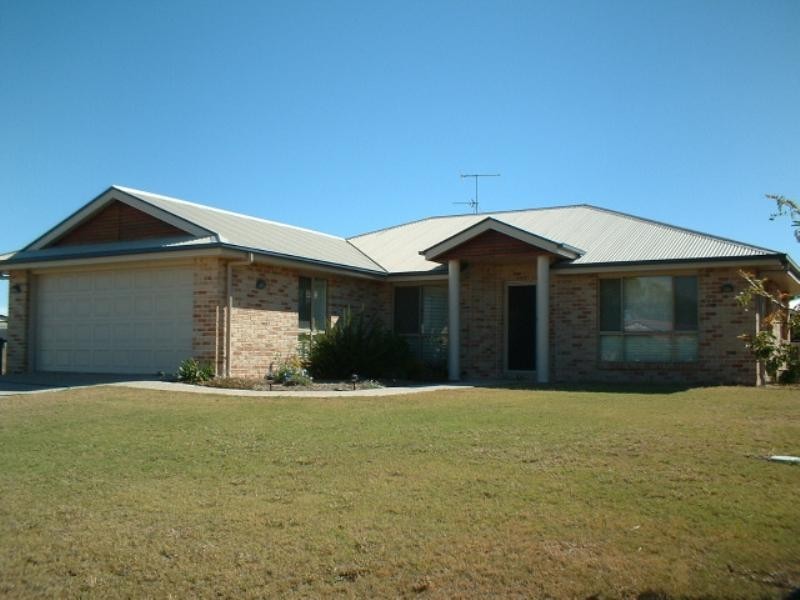 3 Sullivan Crescent, Pittsworth QLD 4356