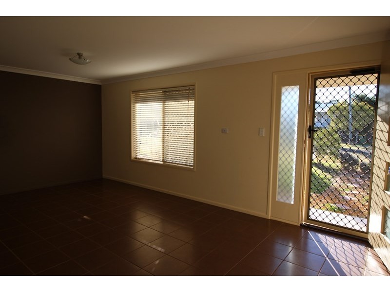 10 Frizzell, Southbrook QLD 4363