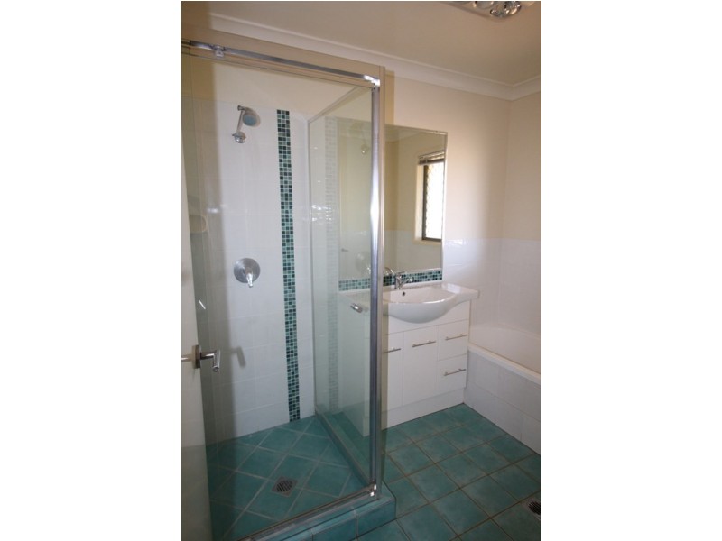 10 Frizzell, Southbrook QLD 4363