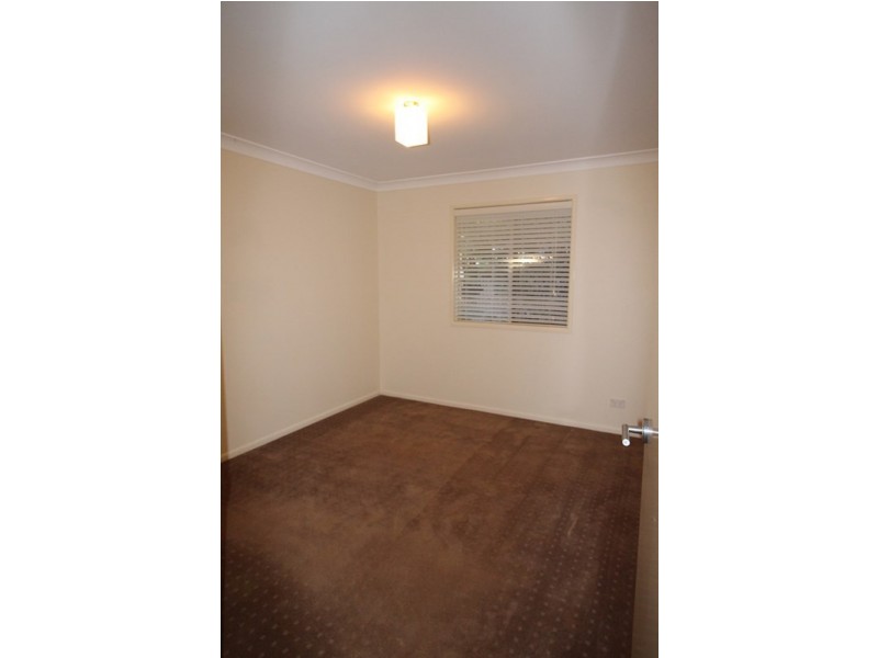 10 Frizzell, Southbrook QLD 4363