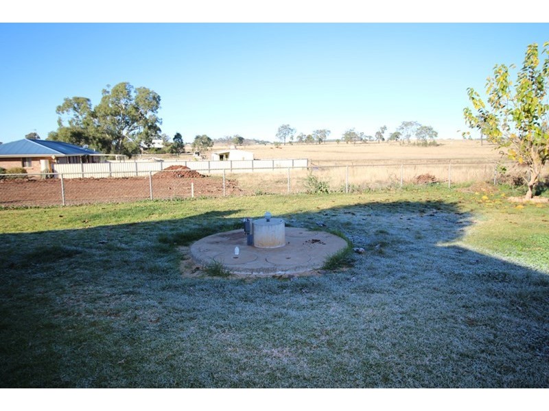 10 Frizzell, Southbrook QLD 4363