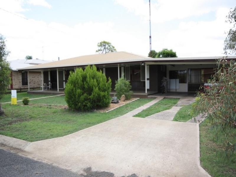 5 McLean, Pittsworth QLD 4356
