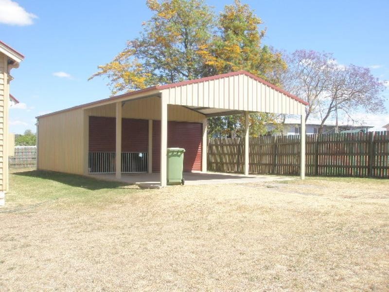 3 Short, Southbrook QLD 4363