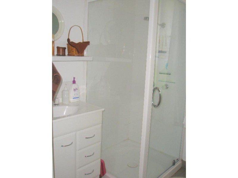 3 Short, Southbrook QLD 4363