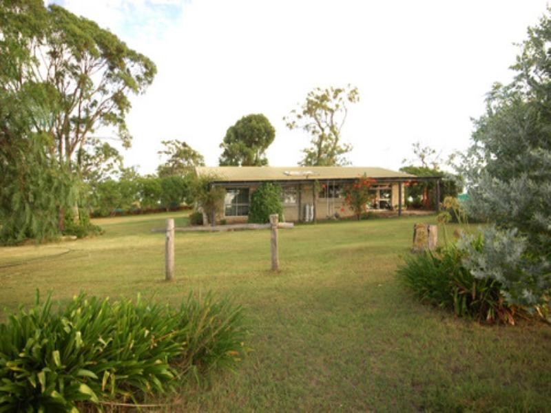 400 Savage Road, Hodgson Vale QLD 4352