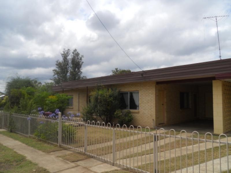 25 Short, Pittsworth QLD 4356