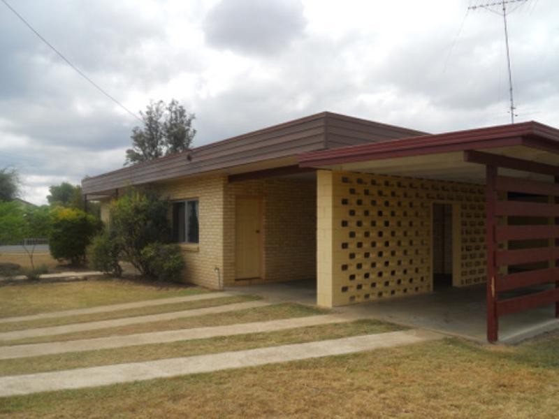 25 Short, Pittsworth QLD 4356
