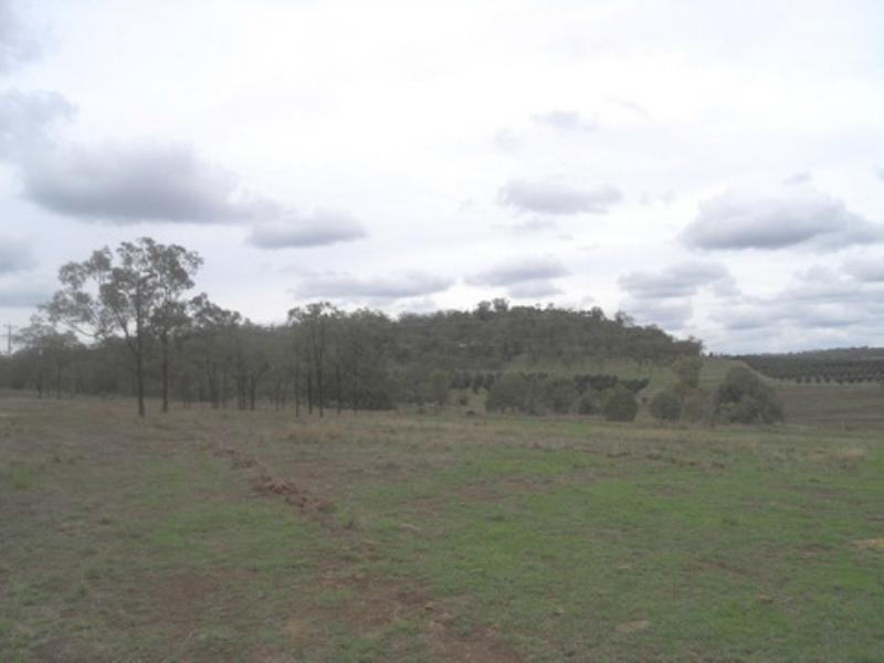 317 Beauaraba Road, Southbrook QLD 4363