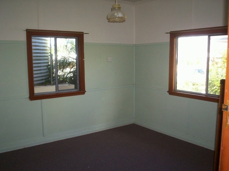 34 Murray Street, Pittsworth QLD 4356