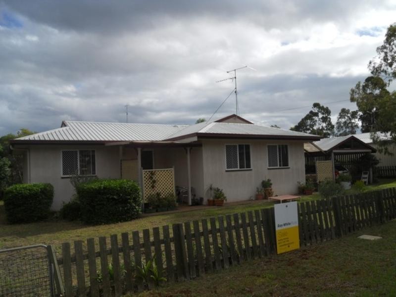 4 Cooper, Pittsworth QLD 4356