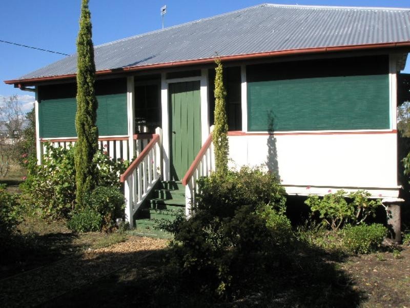 24 Perham Street, Pittsworth QLD 4356