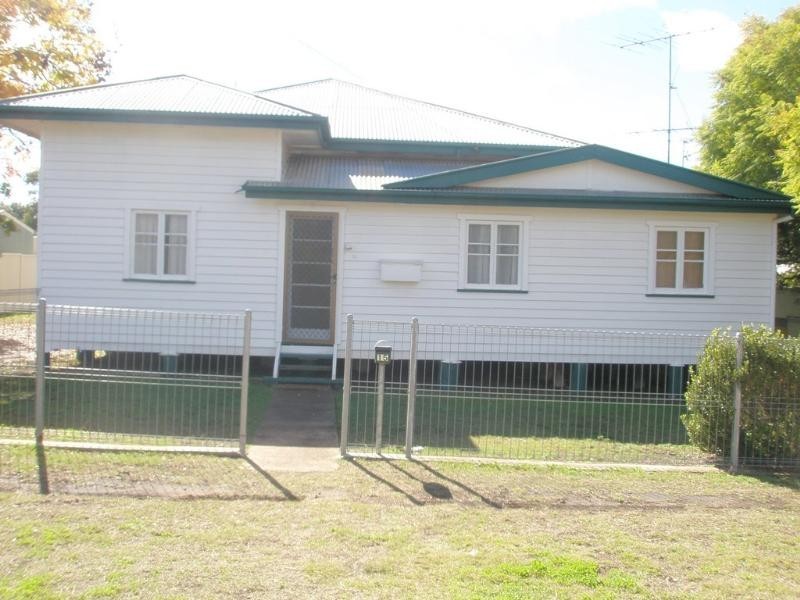 15 Hume, Pittsworth QLD 4356