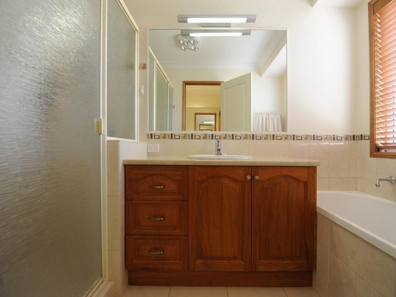 11A Cooper, Pittsworth QLD 4356