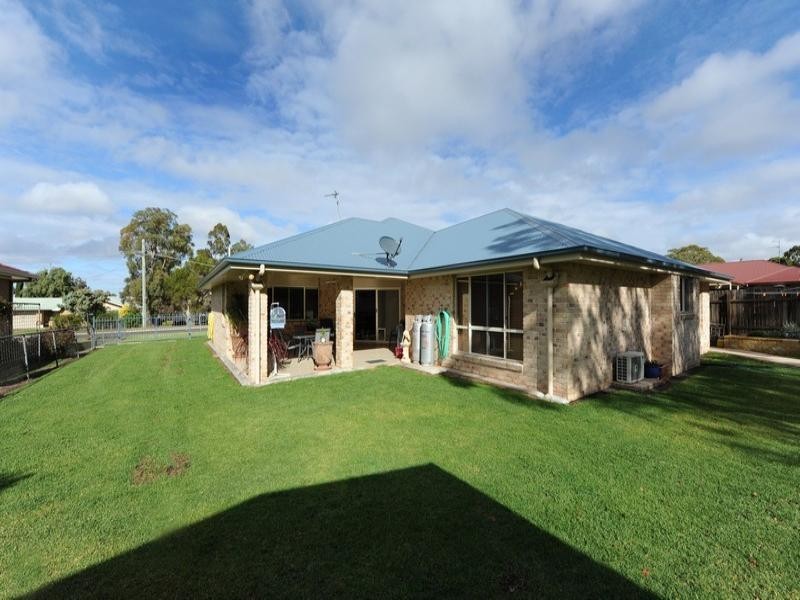 11A Cooper, Pittsworth QLD 4356