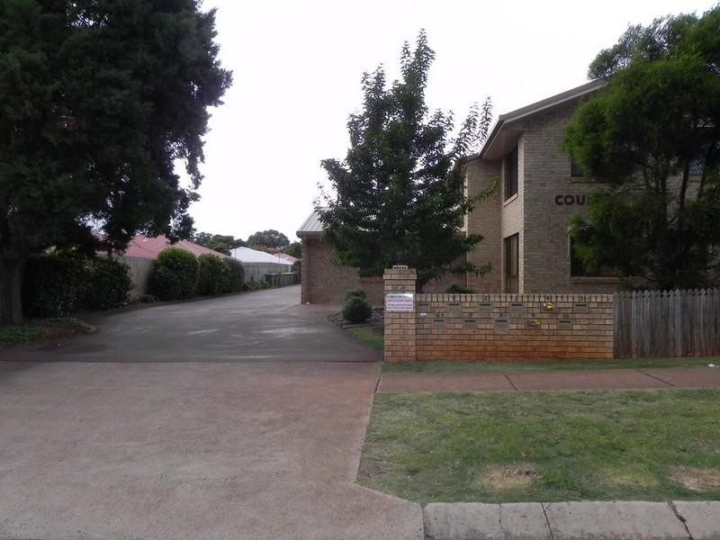 8/56 Gordon Avenue, Newtown QLD 4350