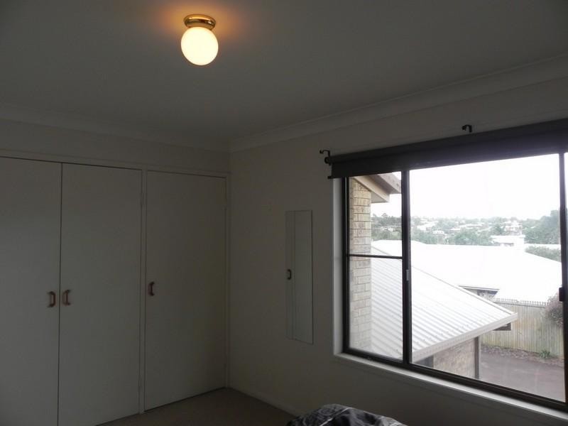 8/56 Gordon Avenue, Newtown QLD 4350