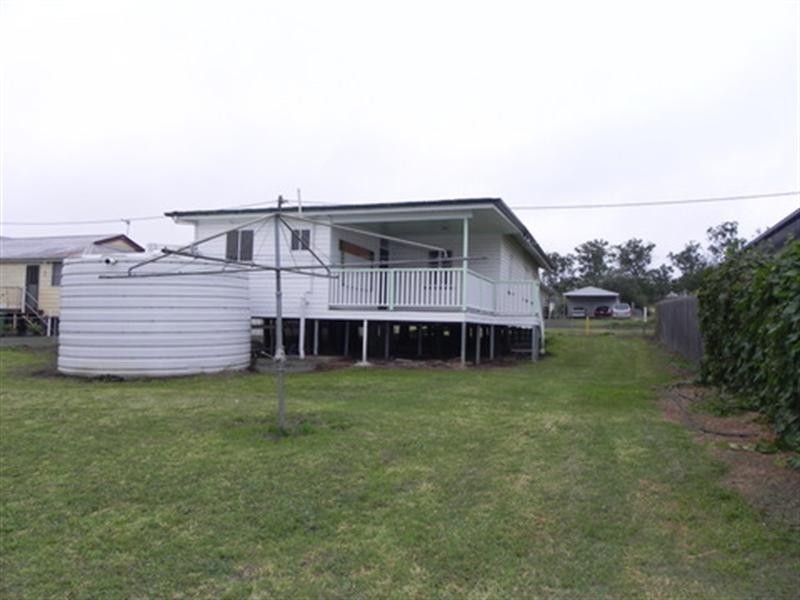 5 John, Southbrook QLD 4363
