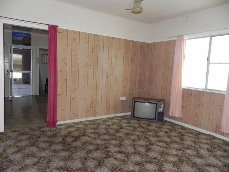 1 Grand, Pittsworth QLD 4356