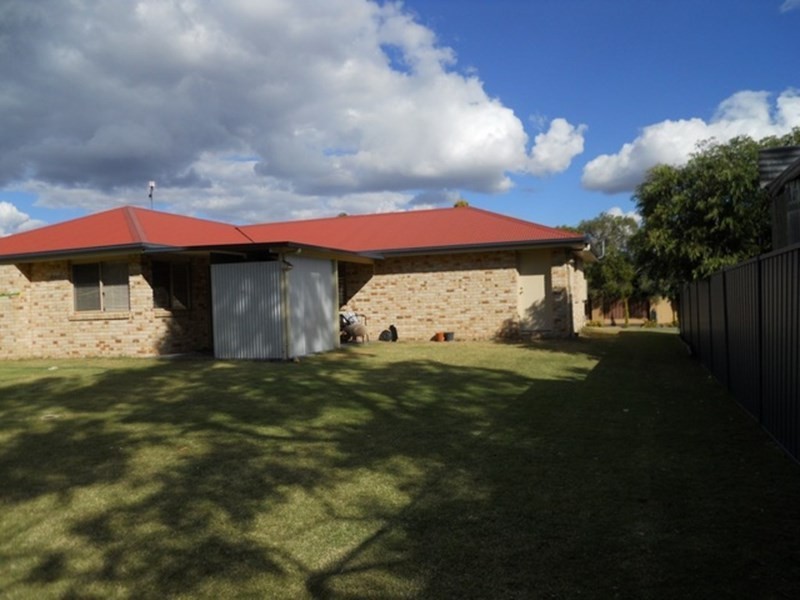 11 McLean Street, Pittsworth QLD 4356