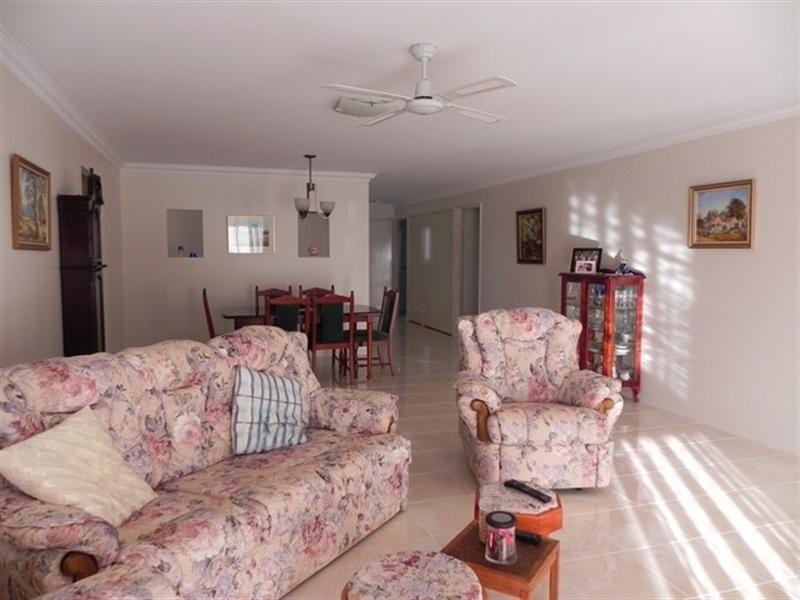 4a Short, Pittsworth QLD 4356