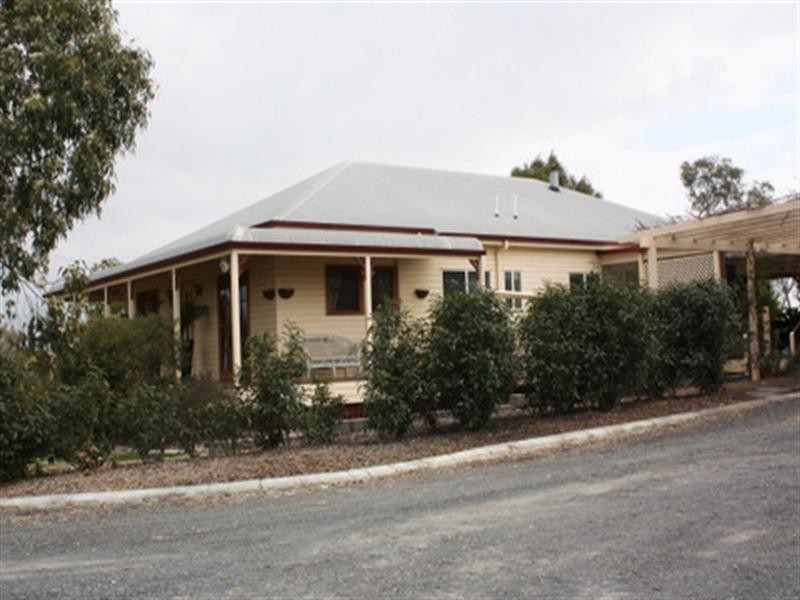 169 Costello Road, Oakey QLD 4401