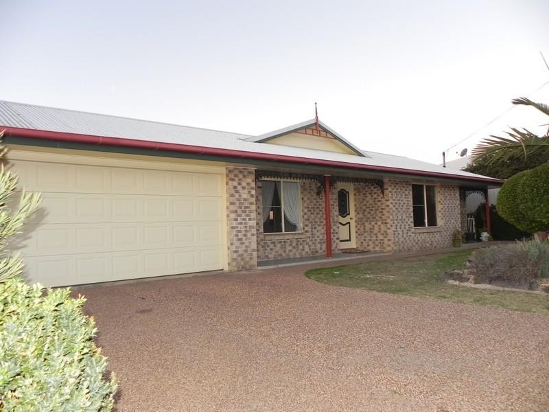 37 Pioneer Way, Pittsworth QLD 4356