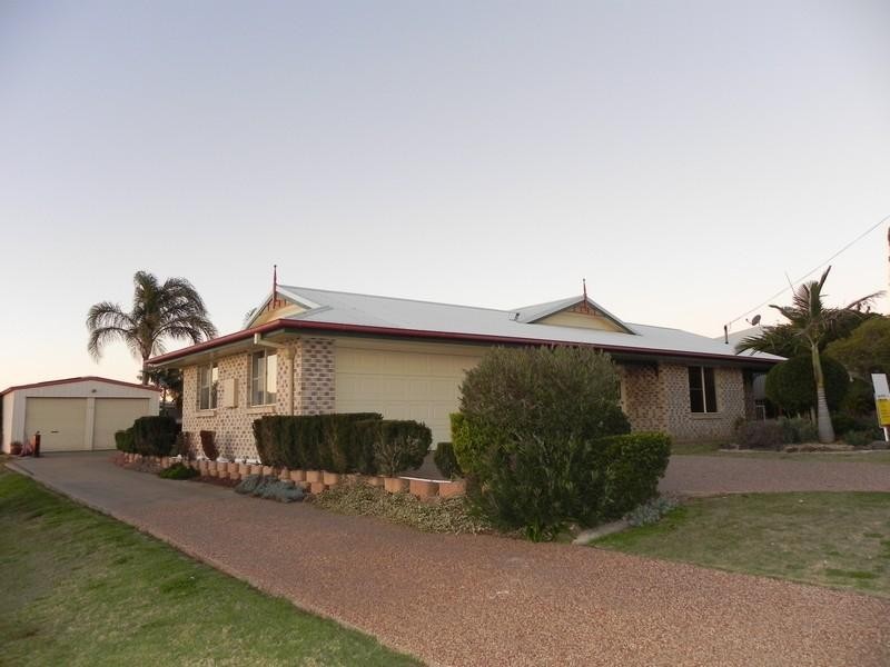 37 Pioneer Way, Pittsworth QLD 4356