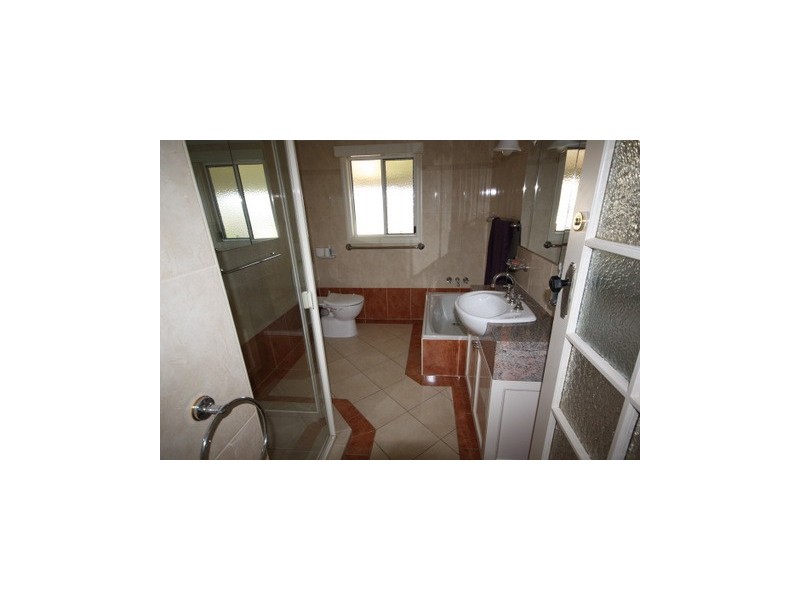 542 Old Elphinstone Road, Clifton QLD 4361