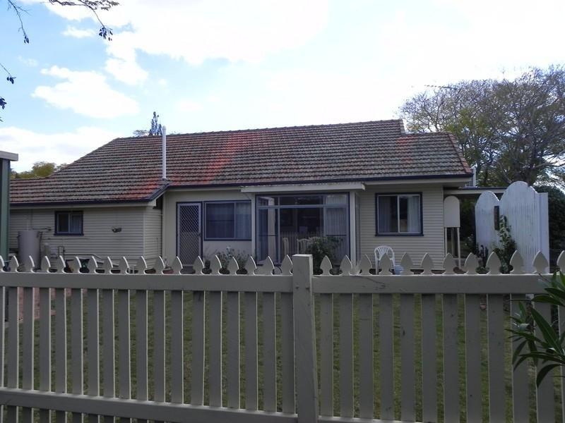 30 Briggs, Pittsworth QLD 4356