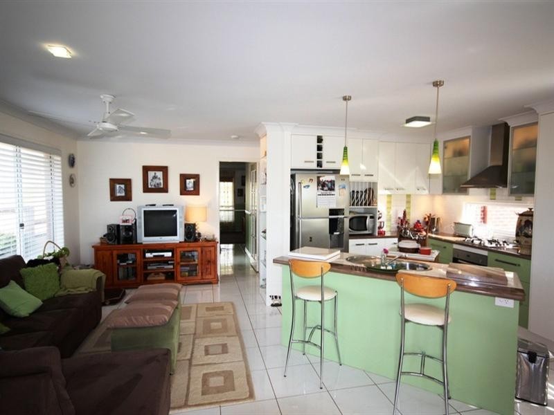 105 Beauaraba Road, Linthorpe QLD 4356