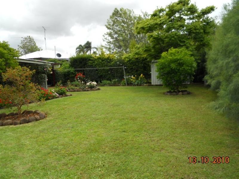 16 Murray Street, Pittsworth QLD 4356