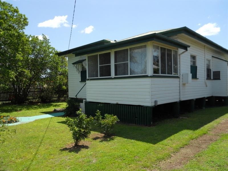 67 Taylor, Cecil Plains QLD 4407