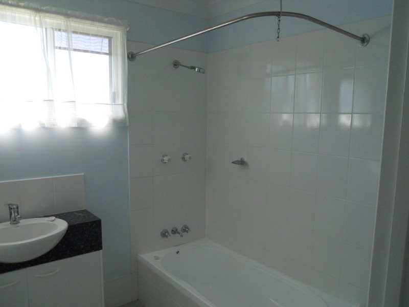 1/30 Gillespie, Millmerran QLD 4357