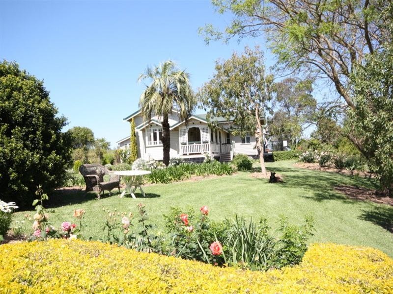 120 Meynink Road, Hodgson Vale QLD 4352
