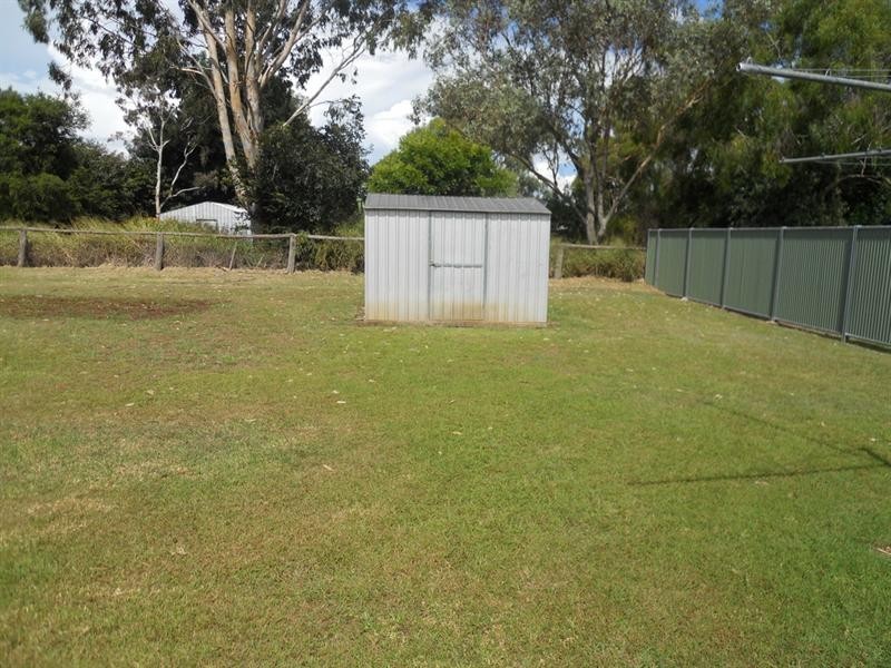 4 Fairway Drive, Pittsworth QLD 4356