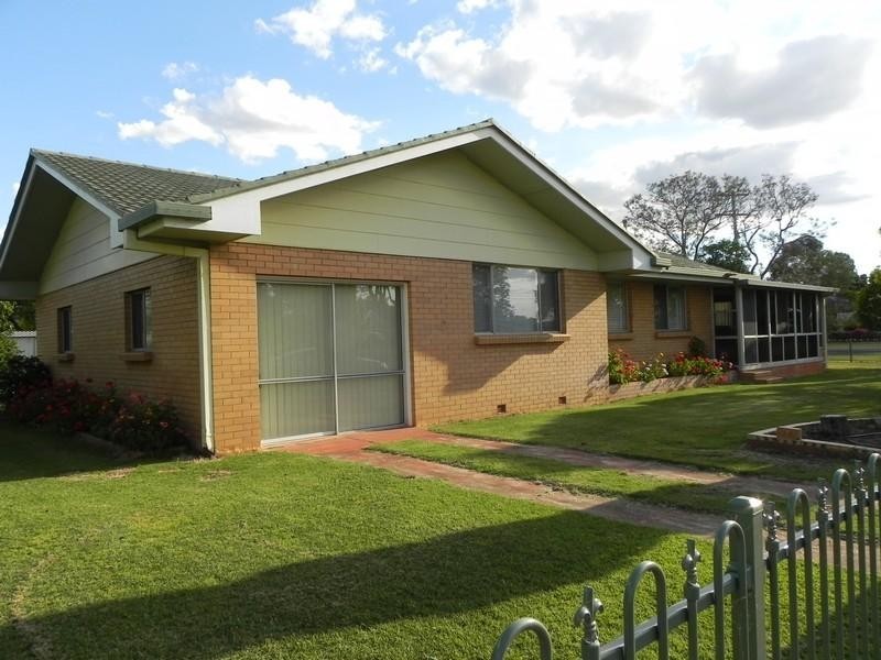 78 Hume, Pittsworth QLD 4356