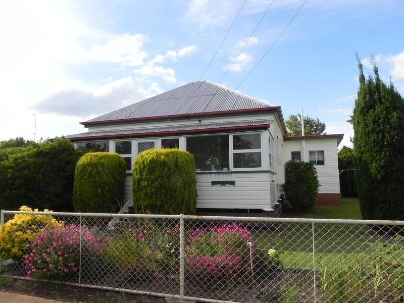 51 Hume, Pittsworth QLD 4356