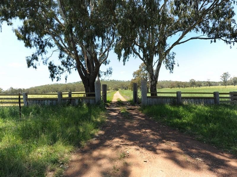 572 Condamine River Road, Pratten QLD 4370